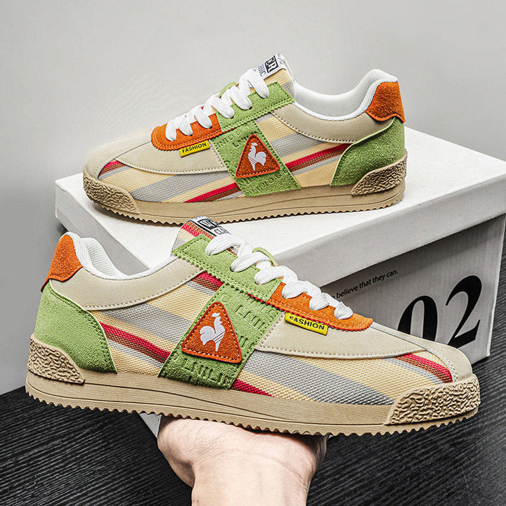 Classic men's retro athletic sneakers, low-cut design with dynamic comfort for everyday streetwear.