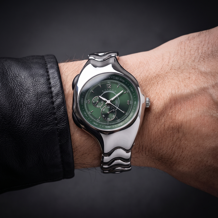 Men's retro oval quartz watch, a classic fashion statement with glowing hands.