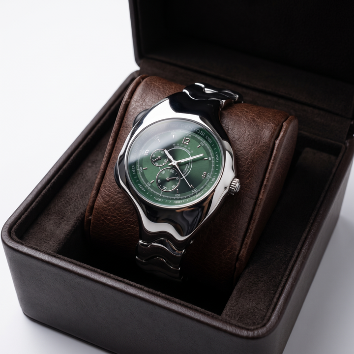 Sophisticated men's oval quartz watch, perfect for a refined retro look.