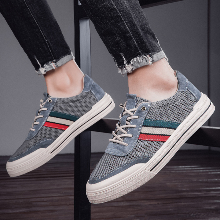 Men's brown and blue retro casual sneakers, merging sporty design with ultimate comfort.