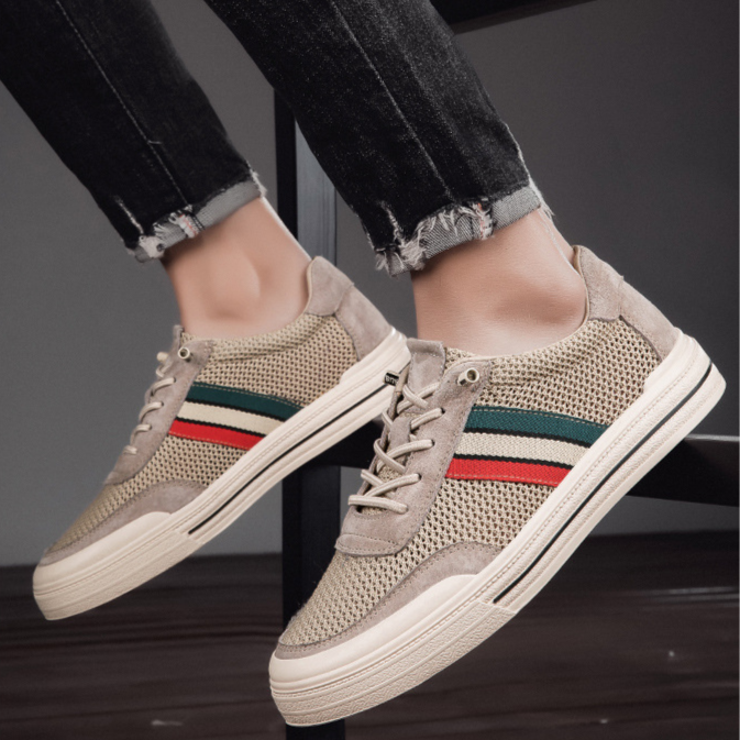 Comfortable brown and blue retro casual sneakers for men, ideal for everyday active wear.