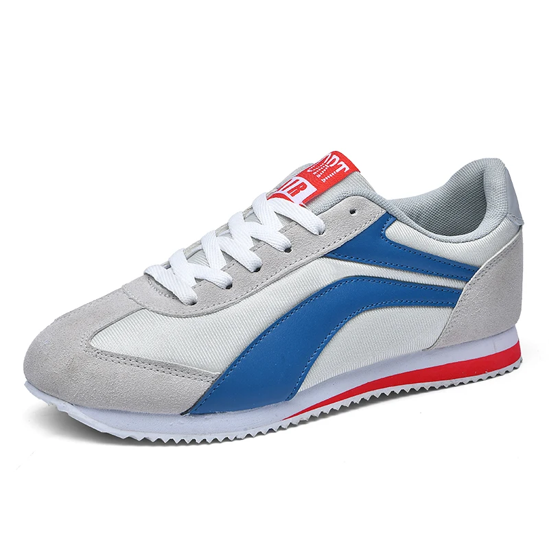 Men's everyday classic sneakers for versatile styling and comfort.