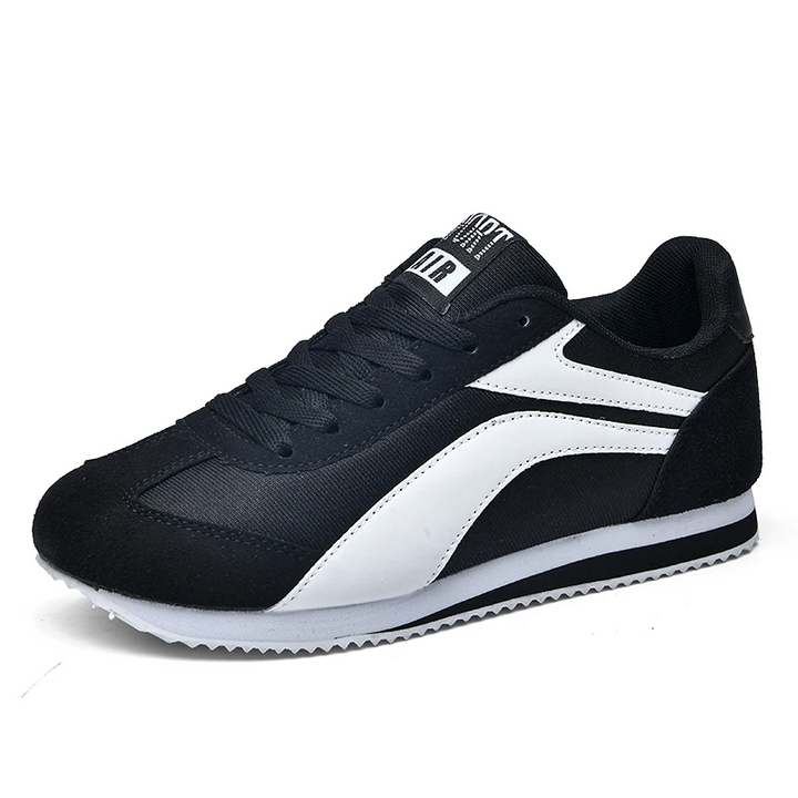 Men's versatile everyday sneakers with a classic retro look and feel.