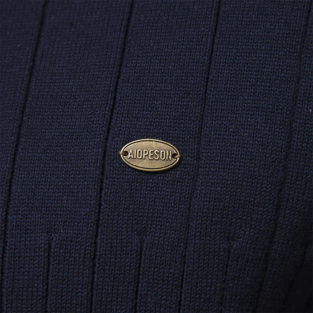 Versatile men's fall/winter sweater: ribbed mock neck, half zip design for easy layering & comfort.