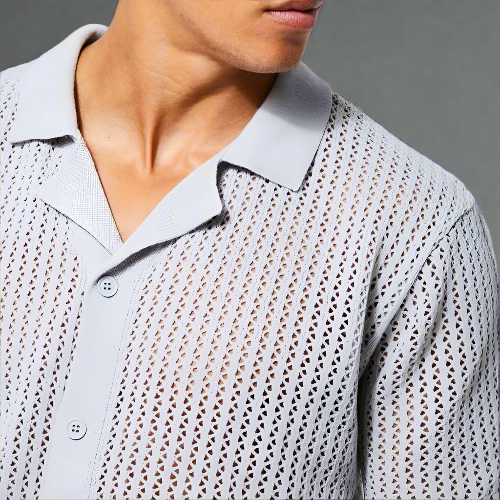 Relaxed fit men's knitted shirt, Riviera style, ideal for beachwear, vacations, and summer.