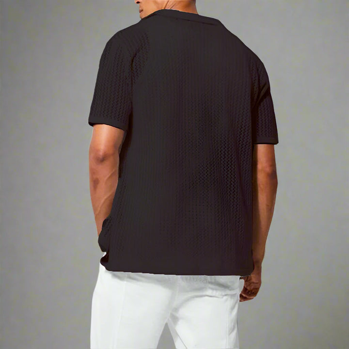 Comfortable men's breathable knitted shirt, Riviera style, relaxed fit for casual summer wear.