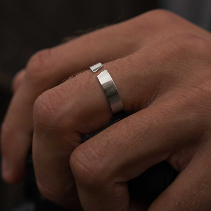 Modern open design men's ring, a robust and durable accessory. Perfect for daily wear, rust proof men's jewelry.