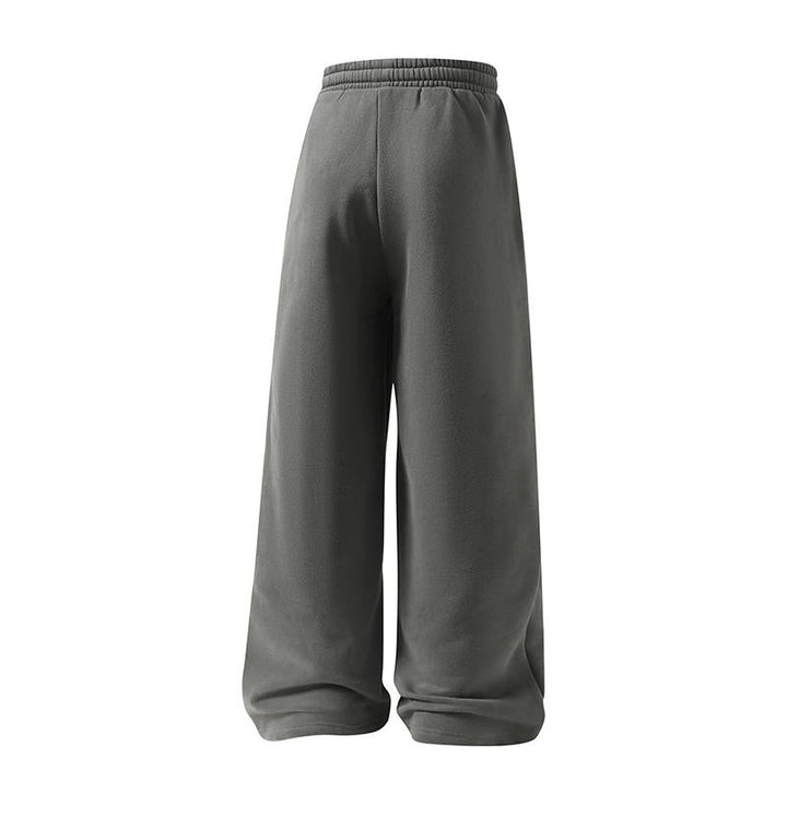 Relaxed black Rovigo men's joggers with drawstring waist, ideal for comfort and casual style.
