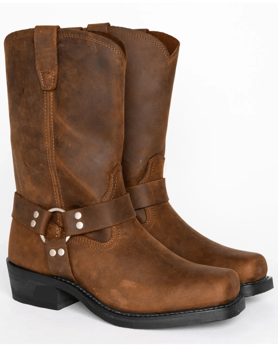 Men's rugged outdoor boots, durable and dependable for all-weather wear.