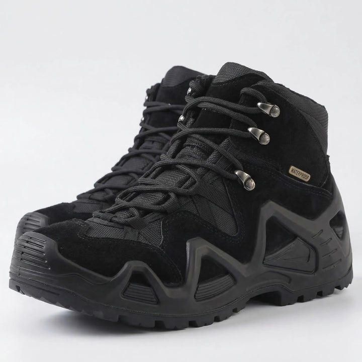Explore any trail with Dusktrail men's rugged tactical hiking boots, built for durable adventure.