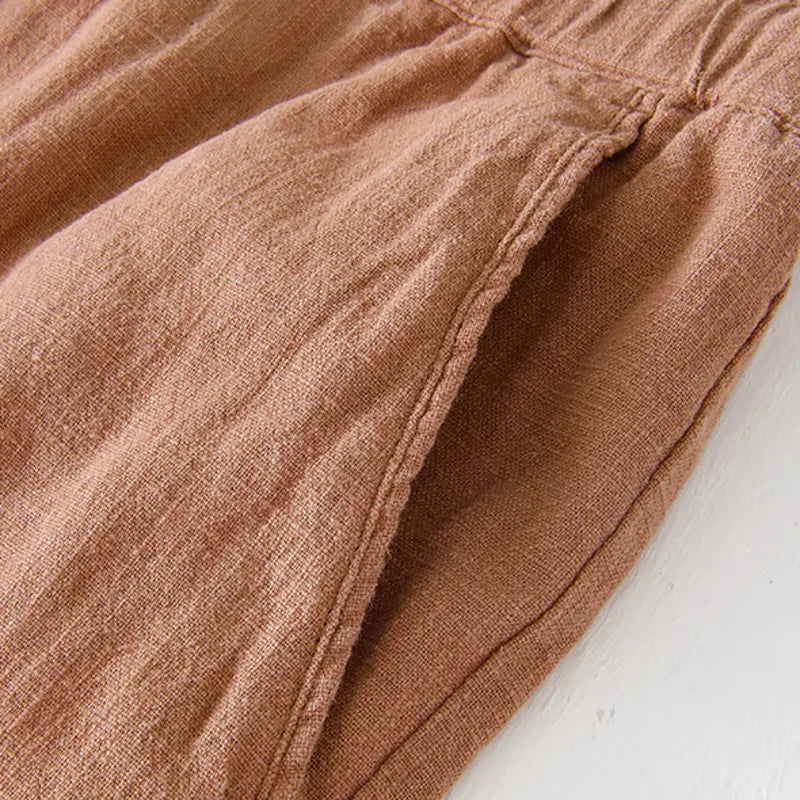 Effortless men's casual shorts. Comfortable drawstring design, perfect for warm weather.