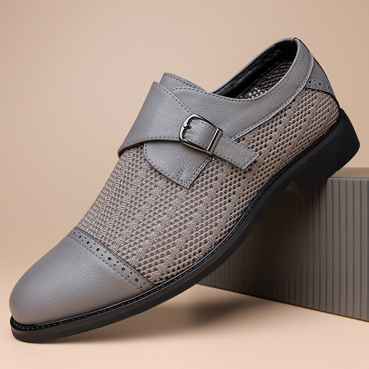 Top view of Men's Sarratore slip-on loafers, highlighting breathable design & easy wear.