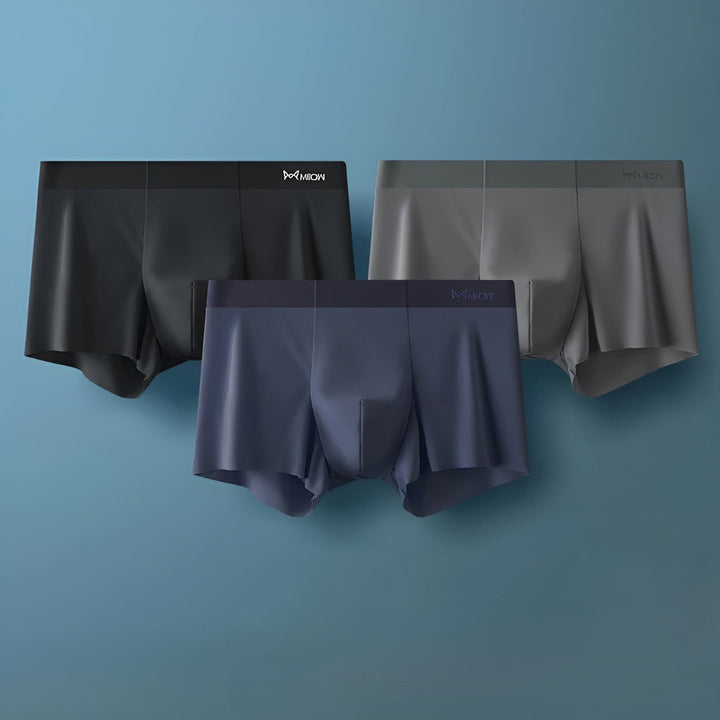 Durable men's seamless boxer briefs, maintaining shape & comfort after multiple washes.
