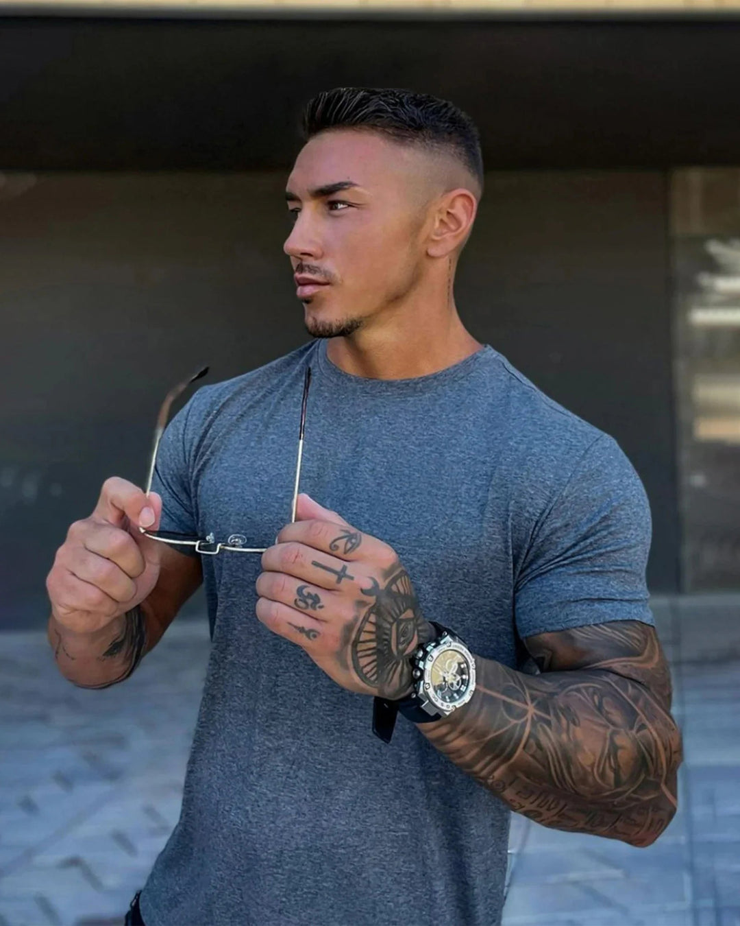 Men's Sevilla Performance Tee in black. Short sleeve activewear for gym & everyday comfort.