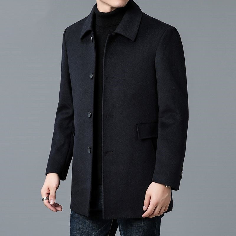 Men's sharp navy blue tailored blazer for business meetings & sophisticated style.