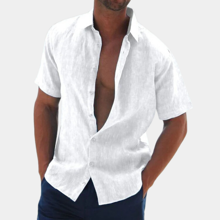 Men's short sleeve button-up shirt. High-quality linen for a comfortable, lightweight summer fashion look.
