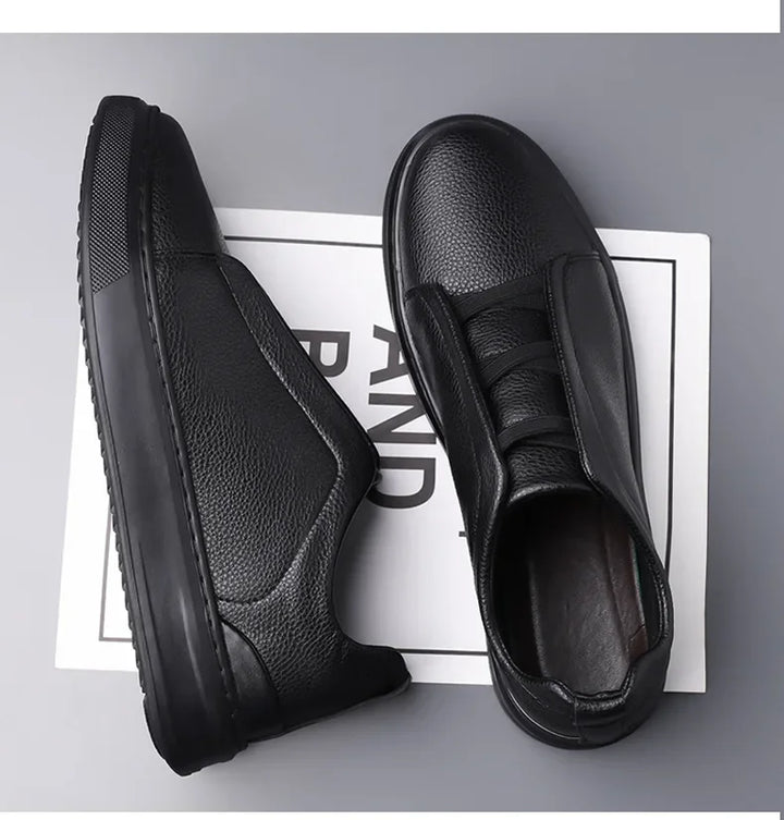 Comfortable men's lifestyle sneakers with innovative crossover lacing, ideal for all-day wear.