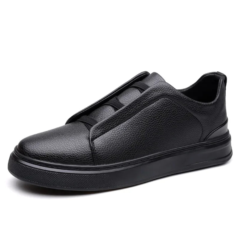 Signature Crossover Lace men's sneakers: comfortable, stain-resistant, water-resistant & durable for modern men.