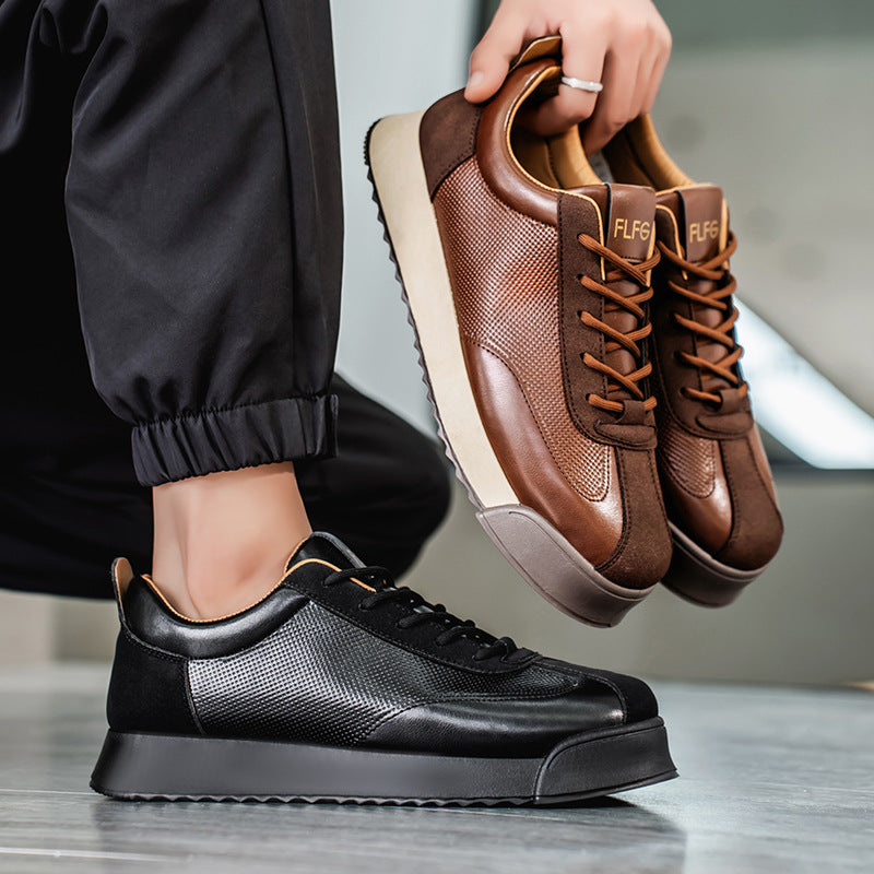 Comfortable brown men's casual sneakers, sleek everyday footwear for modern urban style.