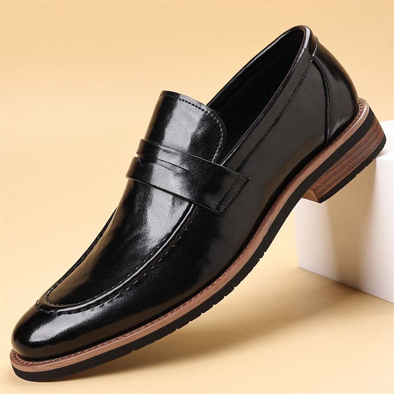 Versatile men's penny loafers, available in black, ideal comfortable dress shoes for both formal & casual wear.