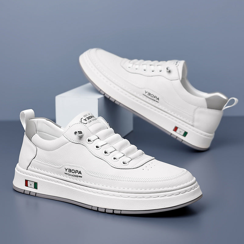 Modern men's comfort footwear. Sleek design, light support, ideal for stylish athletic and casual wear.