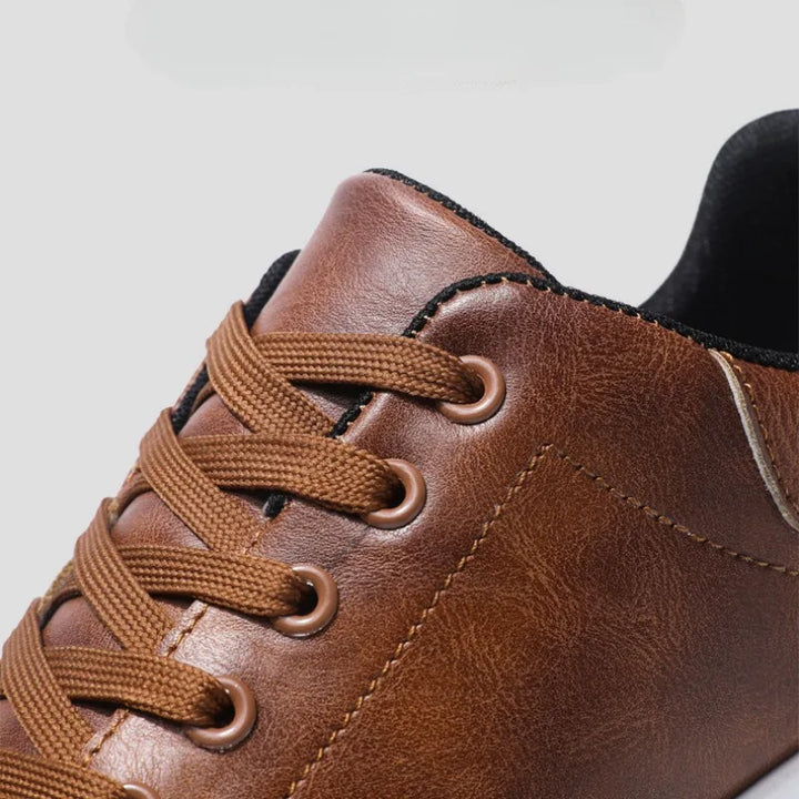 Versatile men's casual sneakers, sleek design for everyday comfort & style, great walking shoes.
