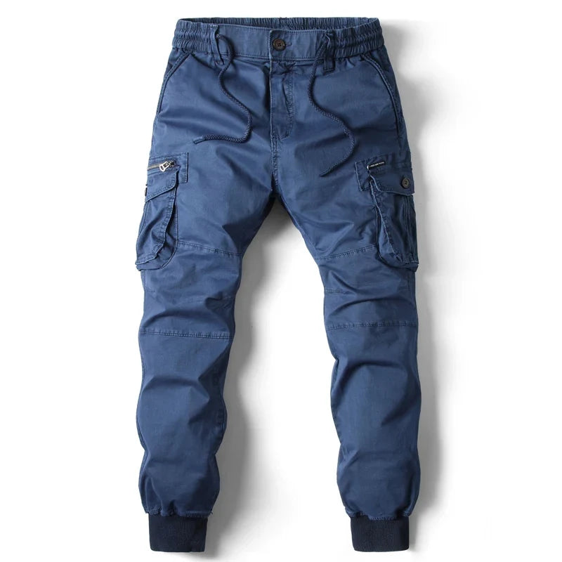 Stylish men's slim fit cargo pants with practical utility pockets, ideal for modern casual fashion.
