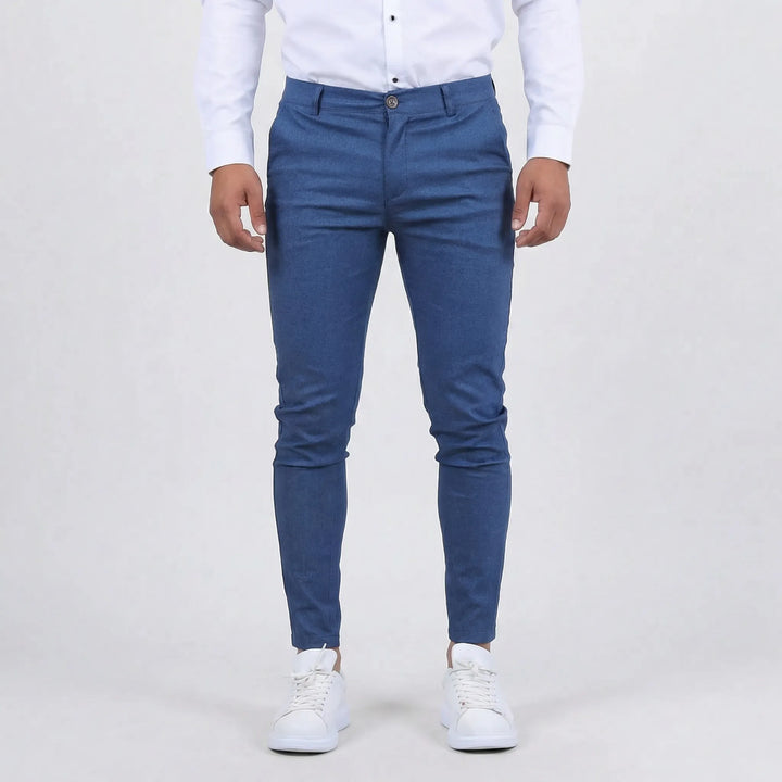 Functional men's slim-fit chino pants, designed for ultimate comfort and versatile everyday use.