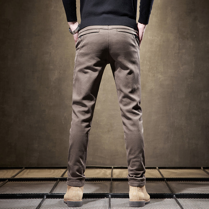 Easy-care men's wrinkle-resistant slim fit pants, ideal for office and casual settings with stretch comfort.