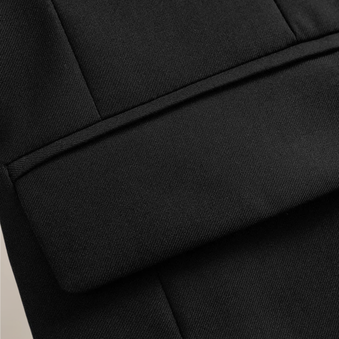 Stylish men's slim fit formal blazer, an elegant suit jacket for special occasions & professional use.