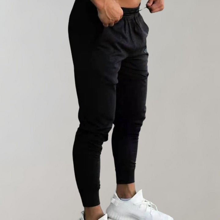 Versatile men's slimfit joggers by Niko. Casual & athletic trousers for comfort and modern style.