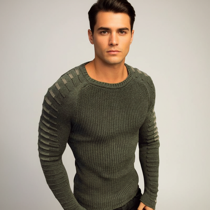 Men's casual long-sleeve knitted sweater with an elegant stripe detail, ideal for winter