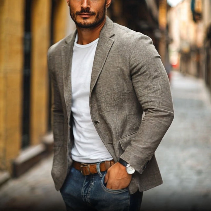 Classic men's slim fit single-breasted blazer with notch lapel, a versatile menswear essential.