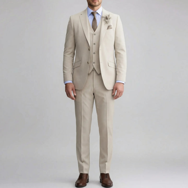 Elegant men's three-piece suit: slim fit jacket, vest, and trousers. Perfect formal wear for galas and events.