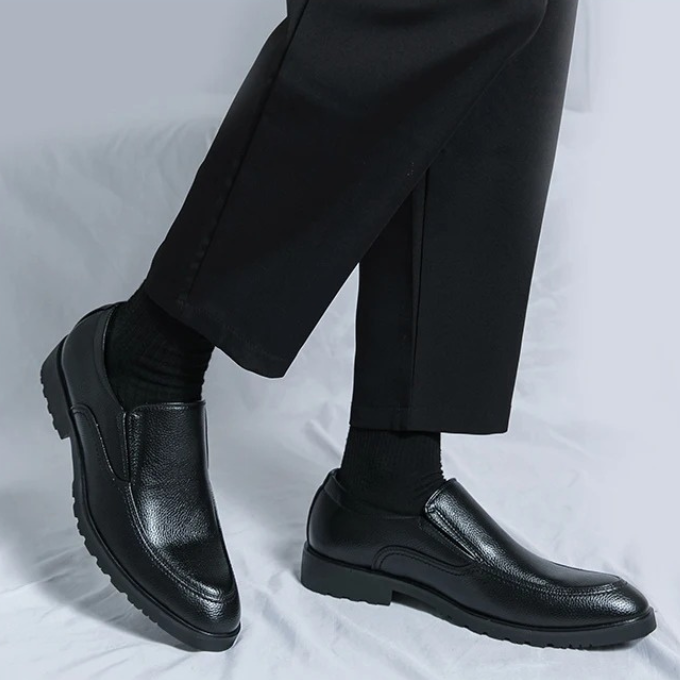 Smart casual men's loafers, slip-on design in brown or black. Essential men's fashion.