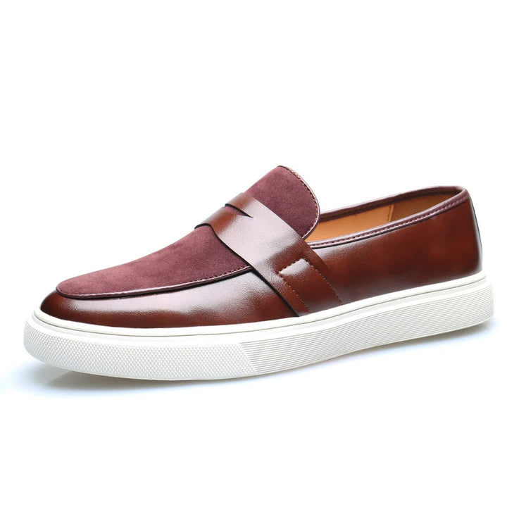 Fashion-forward men's loafers, easy slip-on style for ultimate comfort and versatile wear.