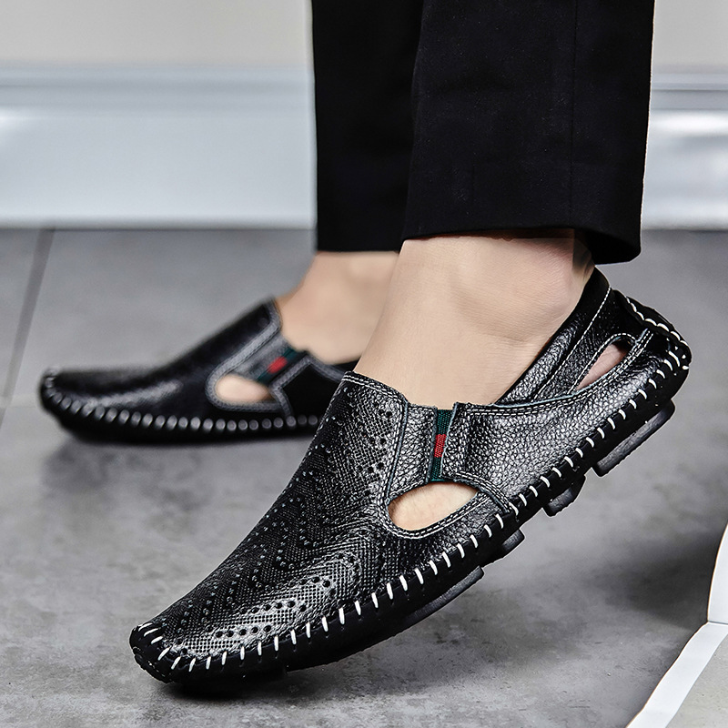 Smart casual men's slip-on loafers, offering cushioned comfort and timeless classic style.