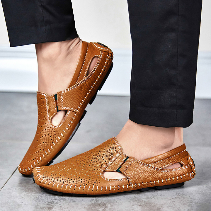 Men's fashion slip-on loafers, supportive design with plush cushioning for everyday comfort.