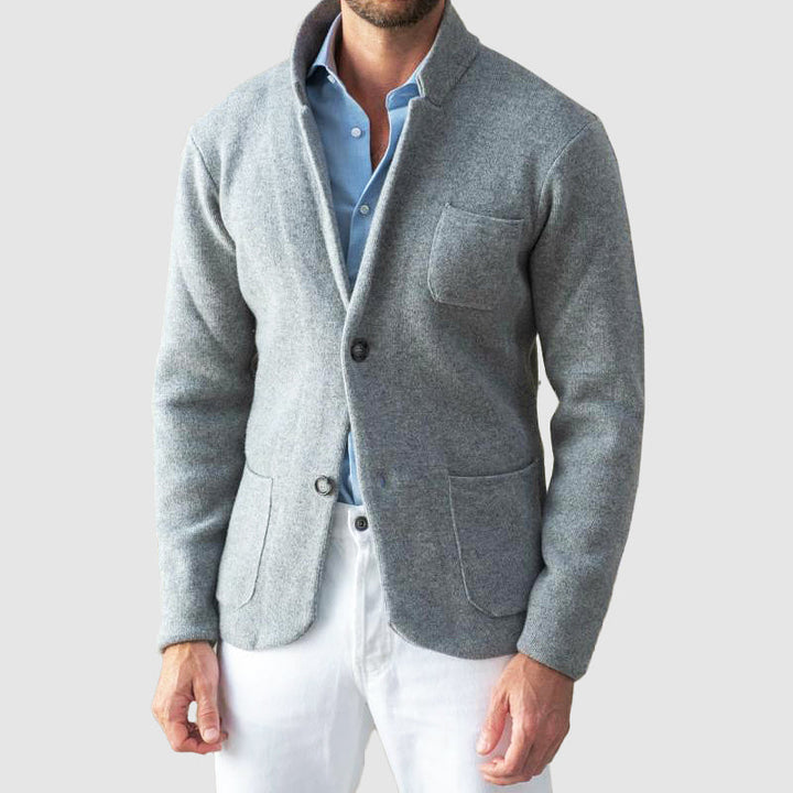 Men's smart-casual blazer jacket, tailored fit with stylish patch pockets for versatile everyday wear.