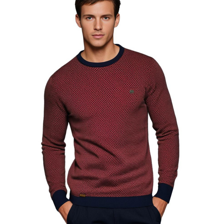 Warm men's winter jumper, soft knit texture, ideal for casual layering.