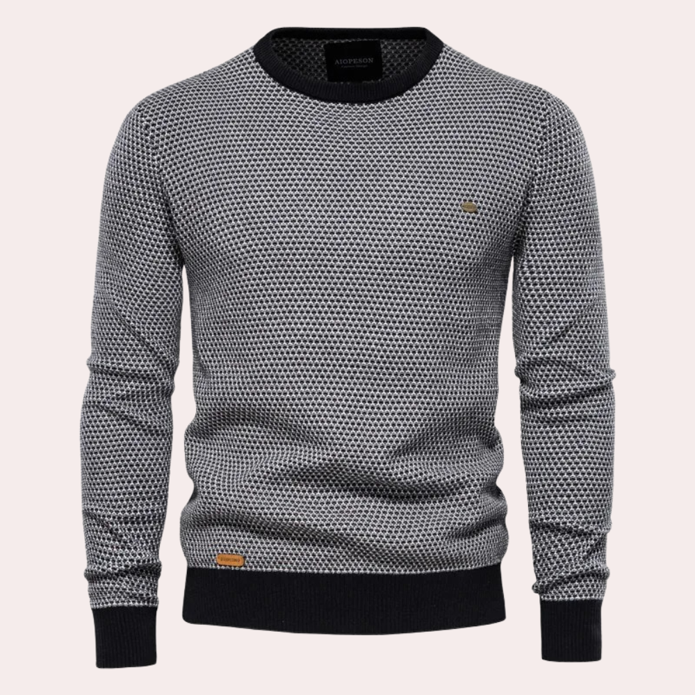Stylish men's everyday sweater, soft and warm, perfect for casual outfits.