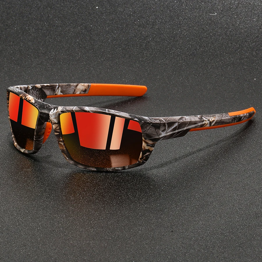 Men's Solaris polarized sports sunglasses, ideal for outdoor activities, offering UV protection & glare reduction.
