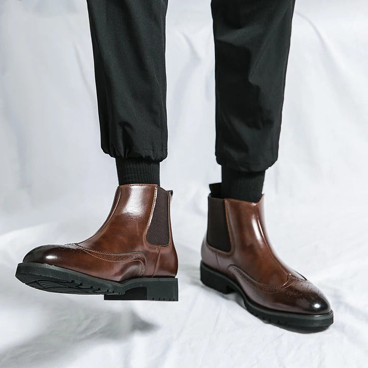 Casual men's ankle boots, sophisticated slip-on Chelsea style for weekend fashion.