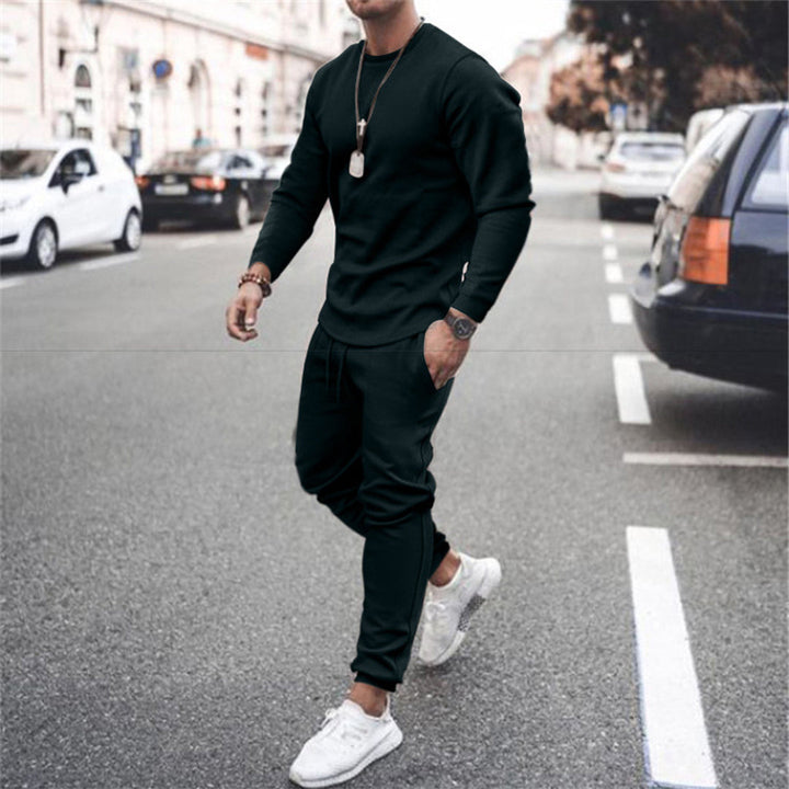 Side view of a men's performance tracksuit, highlighting its sporty style, ideal for athletic activities and casual wear.