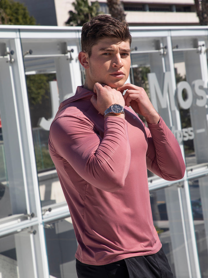 Men's athletic baselayer hoodie with integrated hood, perfect for performance & comfort.