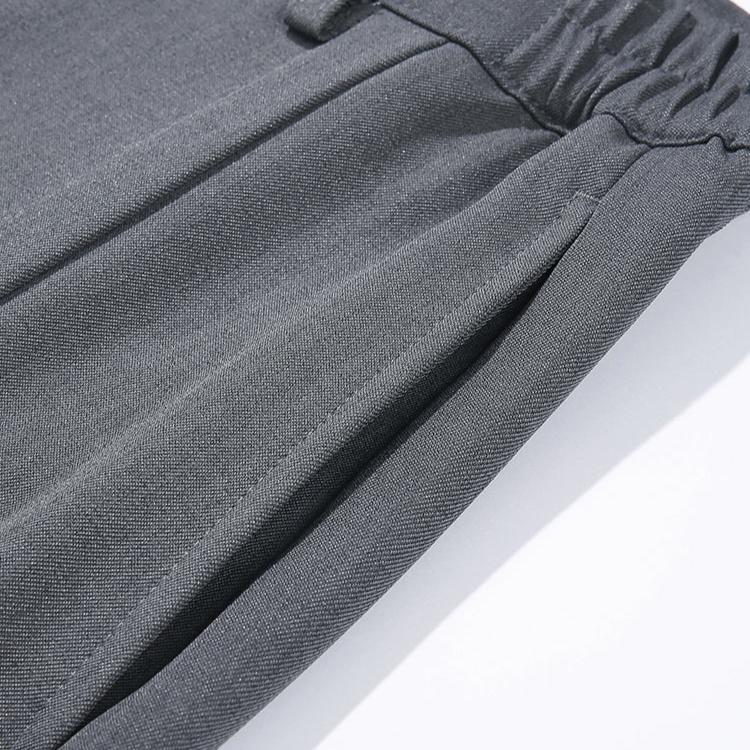 Side view: Men's Sterling pleated trousers, comfortable & stylish, perfect for versatile fashion.