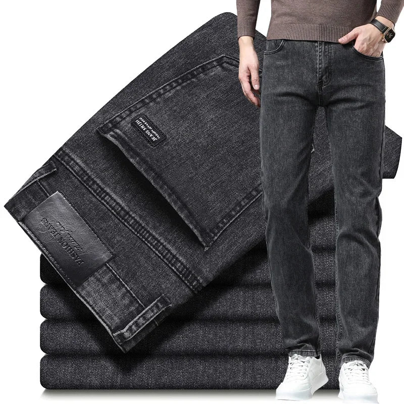 Men's straight-leg stretch denim jeans, modern fit for comfortable casual wear.
