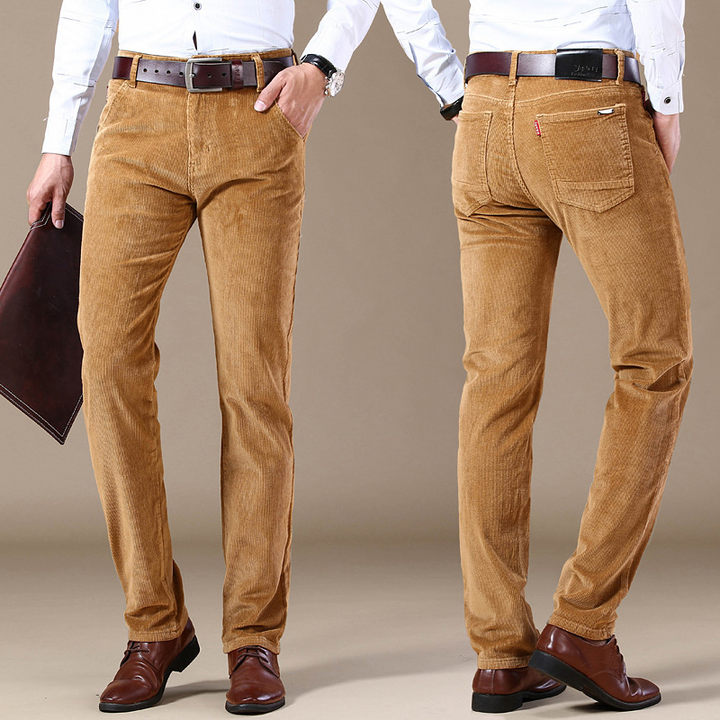 Men's stretch corduroy trousers, ultimate comfort for everyday and versatile fall styling. Cotton blend fabric.