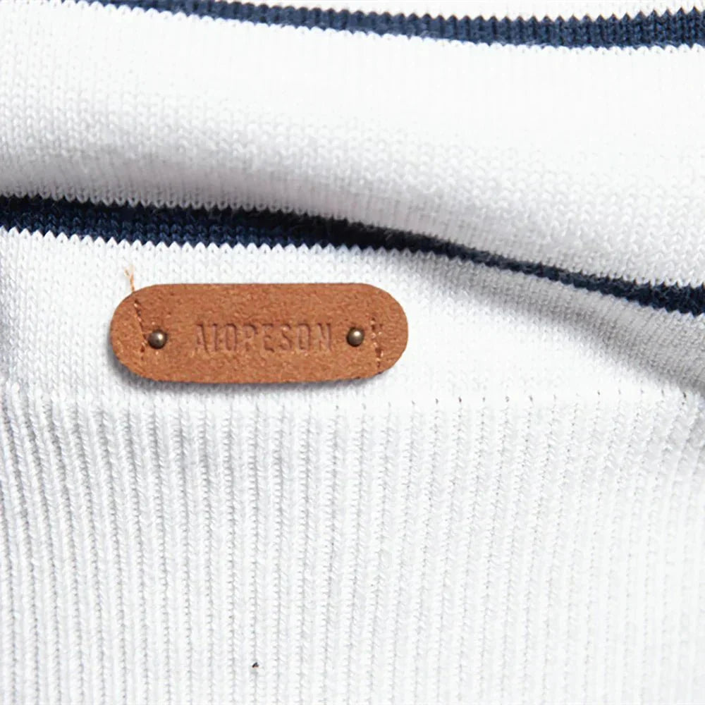Men's striped crew neck pullover sweater, long sleeve, casual, warm, perfect for fall winter.