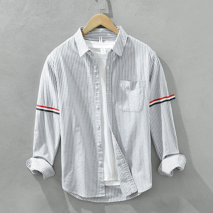 Lightweight men's striped casual shirt. Versatile for everyday wear & modern fashion.